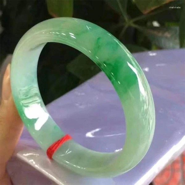 Bracciale rigido in giada verde di classe A con smeraldo naturale del Myanmar