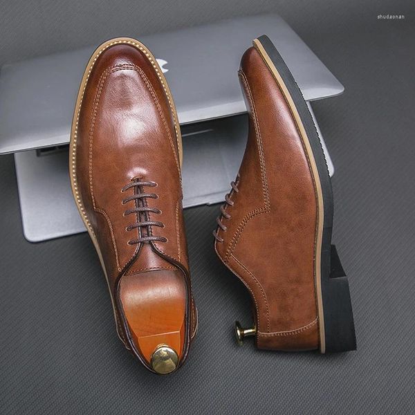 Scarpe eleganti che vendono scarpe a punta Europa America Casual versatili da uomo basse e di fascia alta per banchetti da ufficio