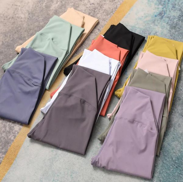 Leggings da donna Pantaloni da yoga da donna Pantaloni attillati a vita alta per il sollevamento dell'anca Pantaloni da yoga a nove punti Pantaloni da yoga slim fit da palestra neri grigi per donna