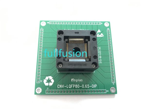 OTQ-80-0.65-05 Enplas LQFP80 TO DIP Adattatore di programmazione QFP80 Passo 0,5 mm Burn In Socket Dimensioni confezione 14x14 mm