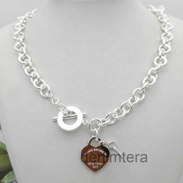 Collana da donna in argento stile Tf dal design classico Collana con pendente a catena S925 in argento sterling con chiave a forma di cuore, uovo di amore, marchio di fascino Nec 6YHY