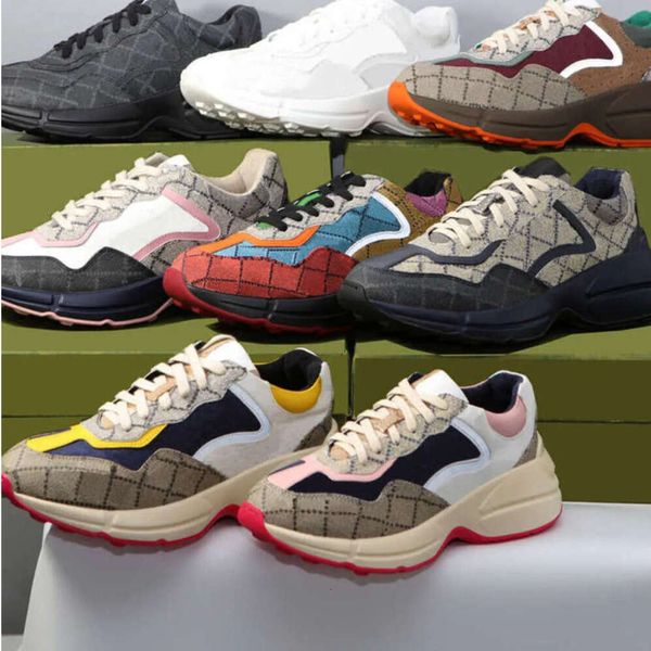 Rhyton Sneakers Bayan Ayakkabı Trainers Lüks Tasarımcı Vintage Chaussures Moda Ayakkabı Dalgası Ağız Gicci Spor Saka Bej Erkek Kadın Boyut 35-45