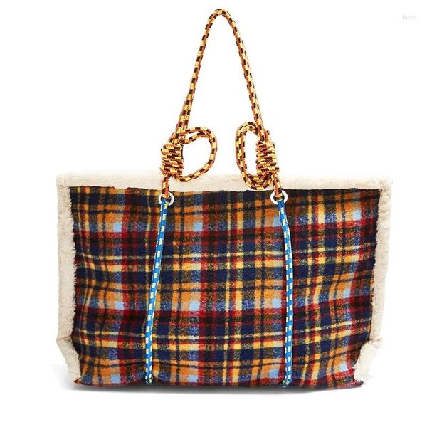 Abendtaschen Wollimitation Lammwolle Plaid Umhängetasche Geknoteter gewebter Riemen Britischer Stil Sub Tote Damenhandtasche Kette