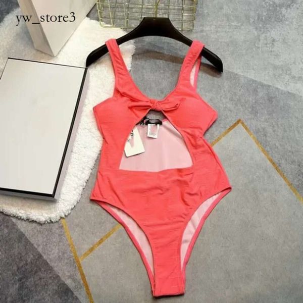 CC Bikini Moda Donna Sexy Costumi da bagno Costume da bagno di vendita caldo Spedizione gratuita Donna Lettera Stampa Set corto Perizoma Reggiseno Beach Party Chanele Costume da bagno Costumi da bagno 4343