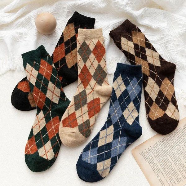 Frauen Socken Mode Vintage Medium Rohr Socke Reine Baumwolle Lange Raute Gitter Strümpfe Herbst Winter Warme Wade