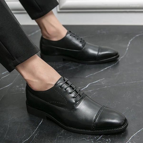 Модельные туфли, модные кожаные мужские дышащие черные мужские туфли с мягкой подошвой, деловая официальная одежда, повседневная свадебная обувь, Zapatos Hombre