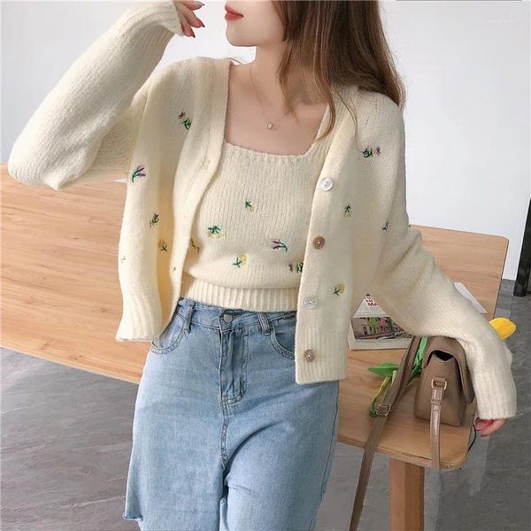 Frauen strickt zweiteiliges Top-Anzug-Blumen-gesticktes gestricktes koreanisches Art-Strickjacke-2024-Herbst-Mode-Schlingen-Pullover-dünne süße Jacken-Sets