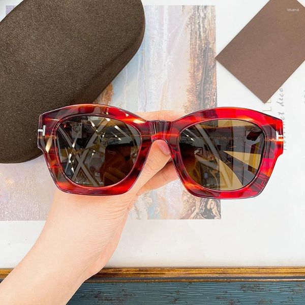 Солнцезащитные очки брендовые винтажные ретро унисекс классические ацетатные линзы «кошачий глаз» в большой оправе High Street Fashion UV400 модель 1083