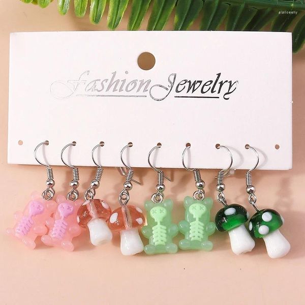 Orecchini pendenti Set di gocce di orsi di animali dei cartoni animati per donne Ganci per funghi in resina Accessori per gioielli per feste per ragazze