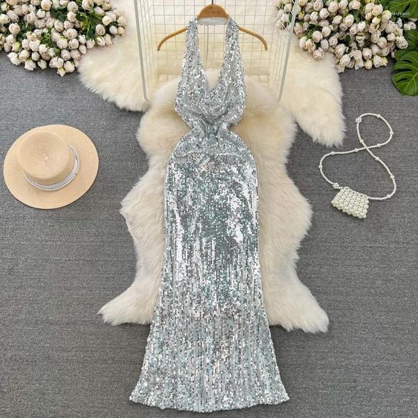 Lässige Kleider Luxus vestidos elegantes weibliche Halfterbling-Pailletten Rückenfreie Abendkleider ärmellose Fischschwanz niedrig geschnittener Tropfen