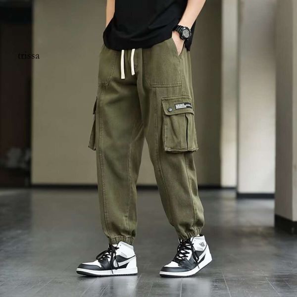 Calça esportiva masculina verde militar, calça esportiva solta no tornozelo, marca moderna funcional americana, calça casual com vários bolsos