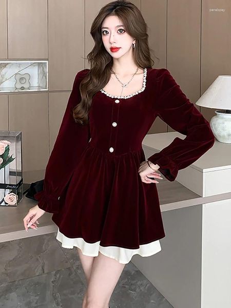 Vestidos casuais mulheres veludo vermelho chique diamantes gola quadrada vestido de luxo outono inverno moda babados 2024 coreano elegante vestidos