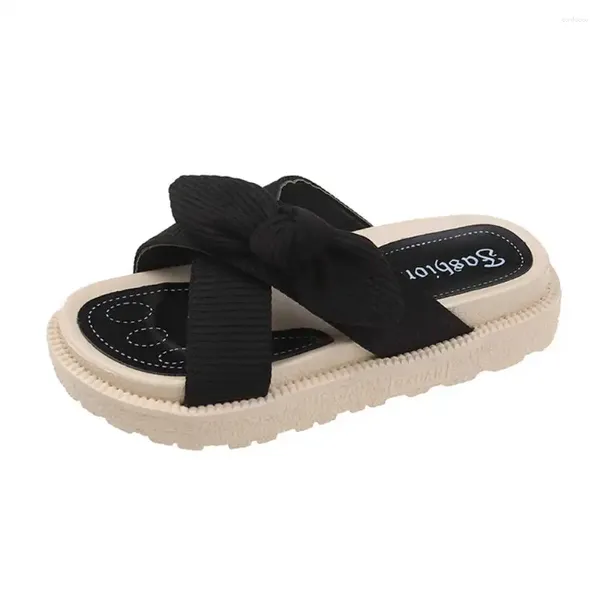 Terlik Banyo Yatağı Siyah Spor ayakkabıları Kadın Ayakkabıları Düz ​​Sandal Sporları Lüks Sneecker Skor Bity Tatil