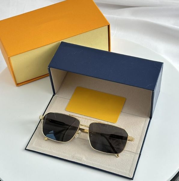 2024 QC Fashion Designer capaz óculos de sol com armação de metal para homens e mulheres selvagens ao ar livre fotografia de rua óculos de sol para motoristas óculos de sol de negócios Z1976U com caixa