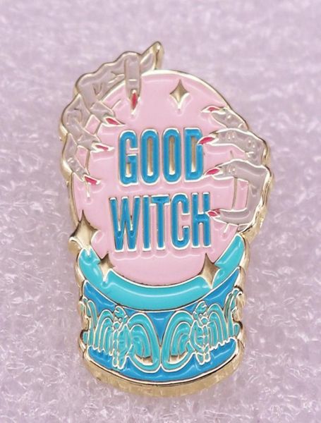 GOOD WITCH хрустальный шар значки манга эмалированная булавка брошь для одежды булавки для лацканов портфель аксессуары для рюкзака Jewelry4034985