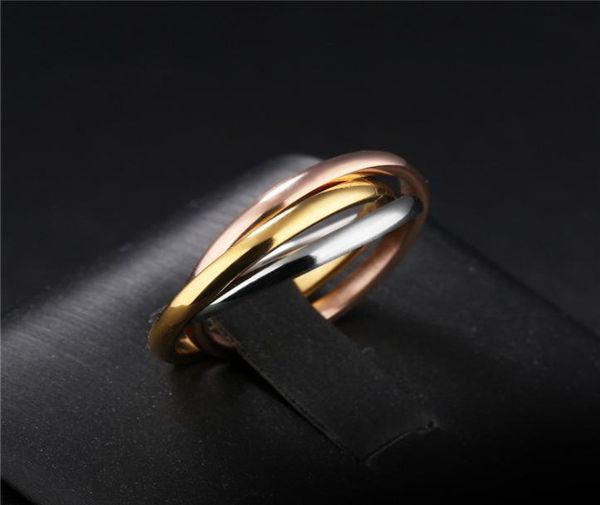 Classico creativo Trinity Fashion Ring Tre avvolgimenti Women039s Acciaio inossidabile 3 colori Rolling Wedding Band s3071146