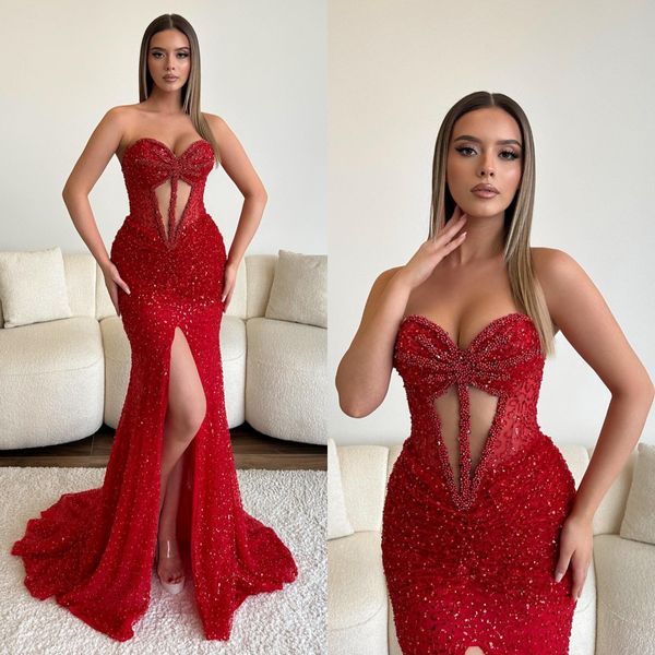 Sexy rote Meerjungfrau Elegante Schatz Prom Kleid geteilte Perlen lange Kleider für besondere OCNS -Abendkleider