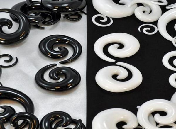 Schwarz und Weiß P32 100 Stück Mix 8 Größe 2 Farben Acryl Körperschmuck Spirale Ohrkegel Ohrstöpsel4572251