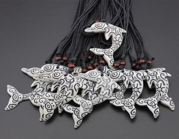 Mode Großhandel 12 TEILE/LOS Faux Knochen Taino Sonne Frosch Carving Delphin Anhänger Halskette für männer frauen schmuck Amulett geschenk MN5209307904