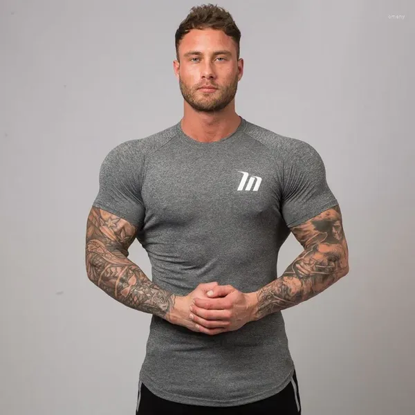 T-shirt da uomo T-shirt a compressione Camicia skinny superelastica Uomo Palestre Fitness Allenamento T-shirt ad asciugatura rapida Top da uomo Jogger estivo Abbigliamento sportivo