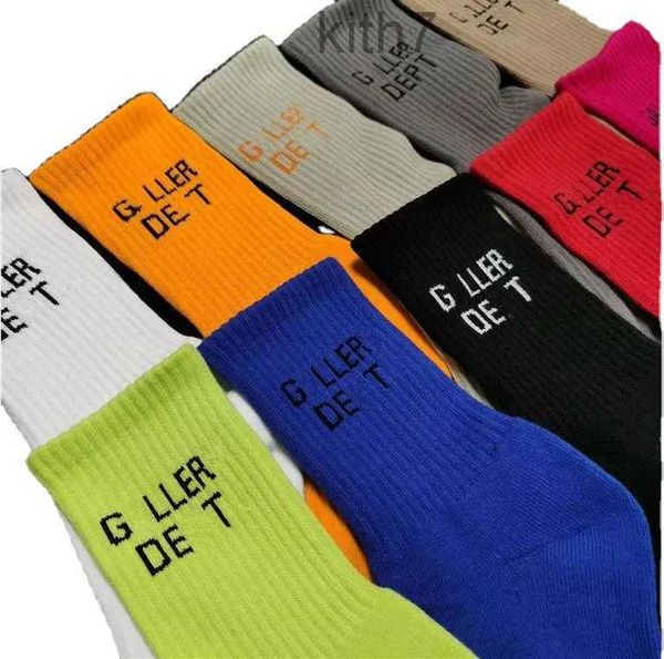 Baumwollsocken für Damen und Herren, klassisches Alphabet, atmungsaktiv, gemischt mit Fußball, Basketball, Sport für Damen, Kanada, Herren, 100 % Bio-Sportsocken, Weiß EQT9