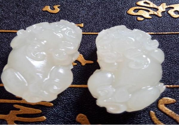 China039s Xinjiang, eine weiße Jade, der mythische Friedensanhänger für Wildtierliebhaber mit C41104467
