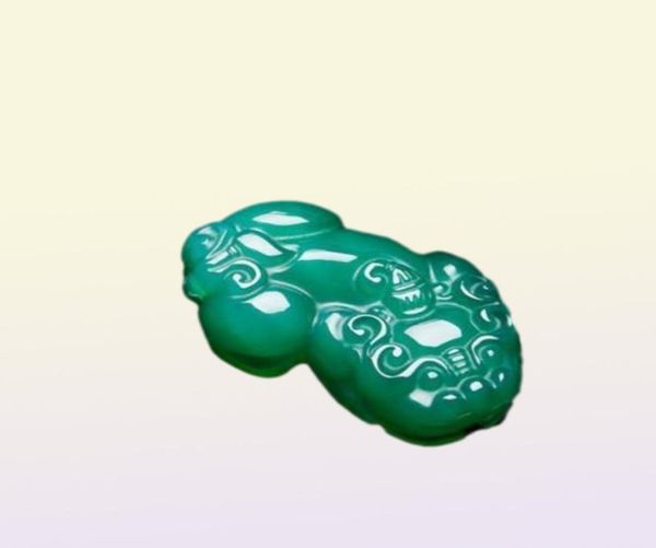 Halskette mit handgeschnitztem Pixiu-Anhänger aus grünem Chalcedon aus China symbolisiert den ganzen Reichtum5355786