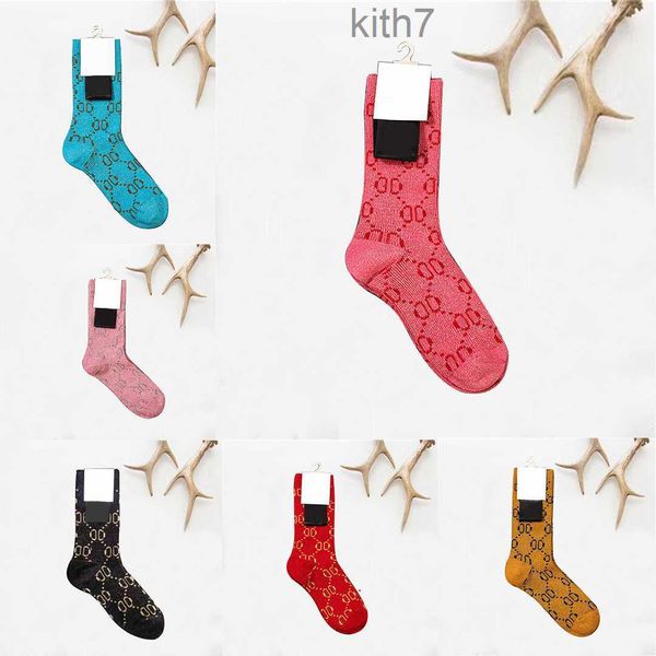 Luxuriöse Designer-Socken für Damen und Herren, lässig, sportlich, Herbst und Winter, warme Strümpfe bis zur Mitte des Oberschenkels aus Baumwolle mit modischem Buchstaben-Design, 10 Farben, QYH9