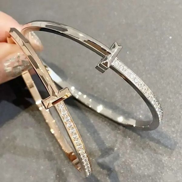 2024 Bangle Pulseira v Ouro t Mulheres 18k Rose Full Diamond Wide Narrow Half CouplesQ1