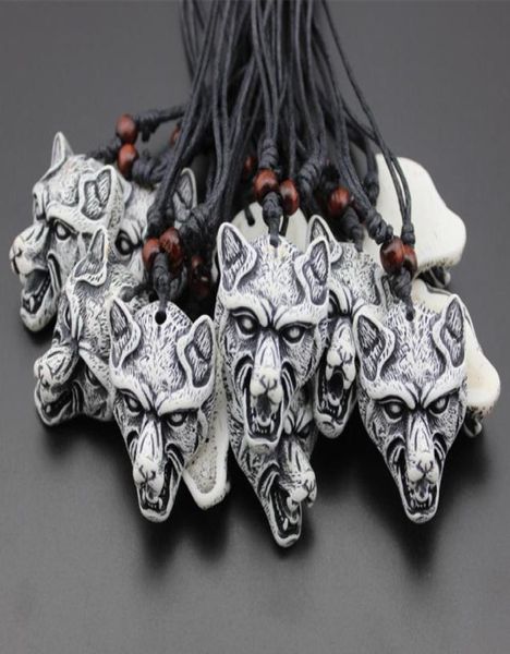 Legal 12 peças menino men039s imitação de osso de iaque escultura cabeça de lobo branco pingentes amuletos colares presente mn3049889298