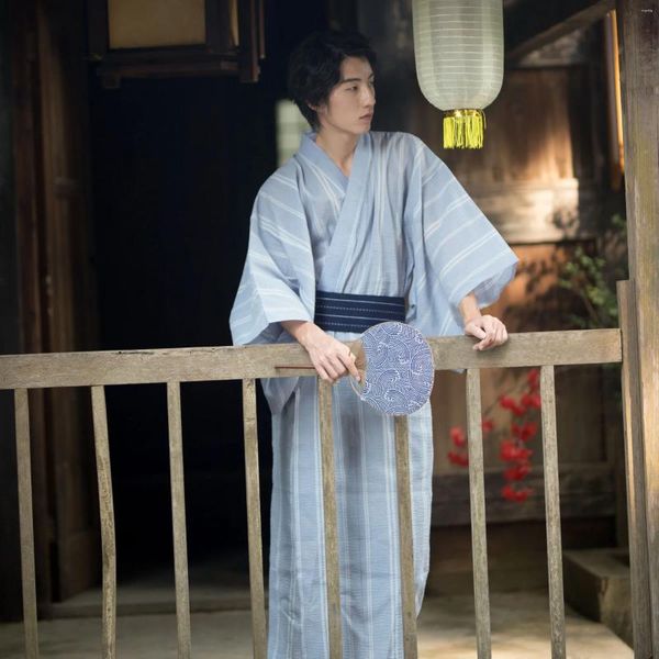 Abbigliamento etnico Uomo Kimono tradizionale giapponese Accappatoio a righe in cotone e lino Abito Yukata maschile Costumi da samurai