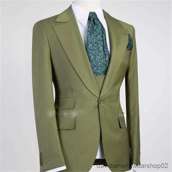 Abiti da uomo Blazer Design Abiti da uomo Slim Fit Smoking per affari formali Abito da sposo Verde Punta risvolto Abito da sposa Giacca sportiva Gilet Pantaloni