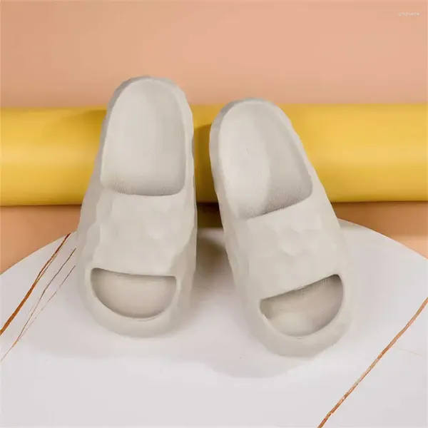 Pantofole Taglia speciale 42-43 Scarpe sportive da uomo da ufficio Estate 2024 Sandali minimalisti Scarpe da ginnastica da uomo Le scarpe più vendute