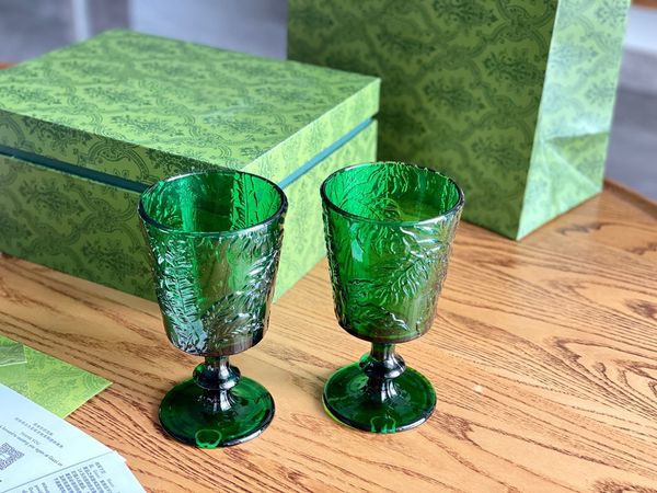 Designer stile francese foresta pluviale tropicale in rilievo tazza alta retrò tazza alta smeraldo tazza di vino rosso tazza di succo, tazza di vetro verde 2 pezzi in confezione regalo