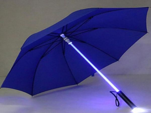 Regenschirme LED-Lichtschwert Up Laser Sword Golf Wechseln auf dem SchaftEingebauter Taschenlampenblitzschirm TQ9230885