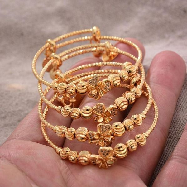 Armreifen 4pcs 24K Afrikaner arabischer Goldfarbe für Baby Armband Kinder Schmuck geboren süße romantische Armbänder Geschenke3143