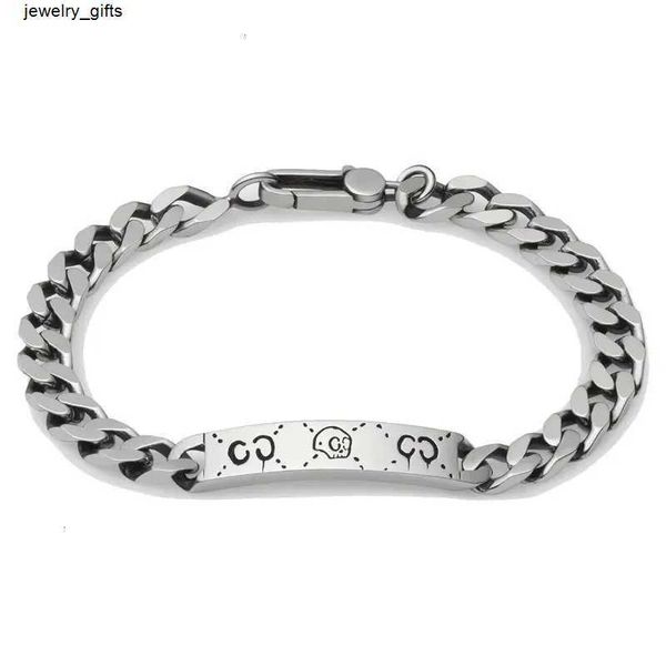 100% 925 Sterling Silver Designer Bangle Pulseira Hip Hop Moda Crânio C Carta Estilo Punk Homens e Mulheres Temperamento Neutro Jóias Pulseiras