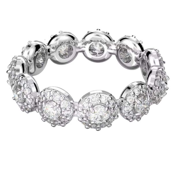 Swarovski anéis designer feminino qualidade original banda anéis fresco brilhante redondo anel de diamante com cristal anel de diamante completo para mulher