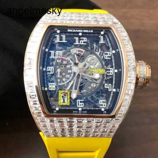 RM-Armbanduhr, Fliegeruhr, RMwatches-Armbanduhr, RM030-Serie, Machinery RM030, limitiert, 42 x 50 mm, RM030-Roségold, besetzt mit einem T-Quadrat voller Diamanten