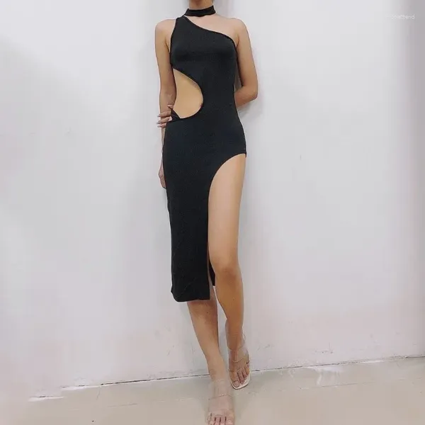 Lässige Kleider 2024 Sommer Solid Black Kleid Sexy Frauen aushöhlen Seitenöffnung Hohe Taille gewickelt Bodycon Eine Schulter Party