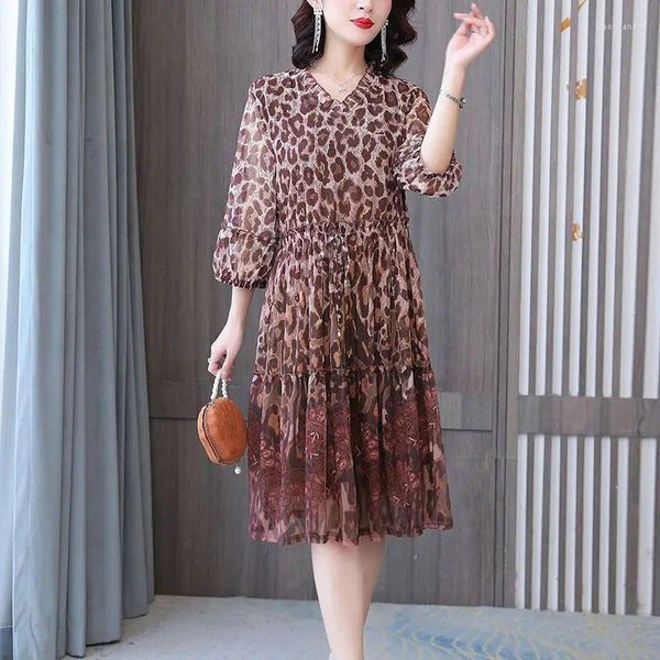 Partykleider Mesh Leopard Print Kleid Frauen 2024 Sommer Kurzarm Mutter mittleren Alters V-Ausschnitt beiläufige lose dünne mittlere Länge weibliche Tops