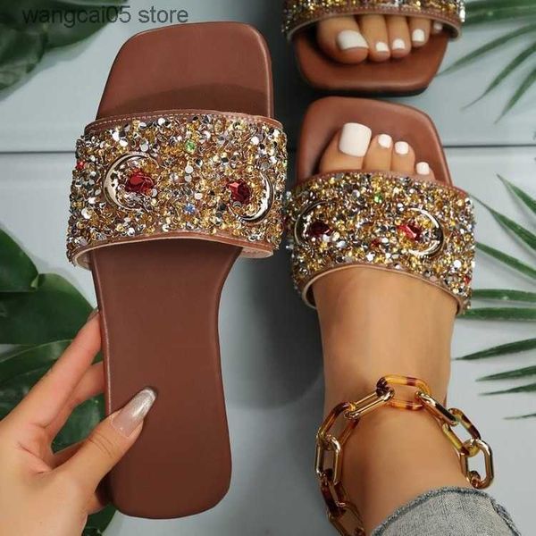 Hausschuhe Bunte Strass-Flip-Flops für Damen im Jahr 2024, flache Oberbekleidung, Sandalen, offene Zehen, Strandschuhe, Slippe T240220