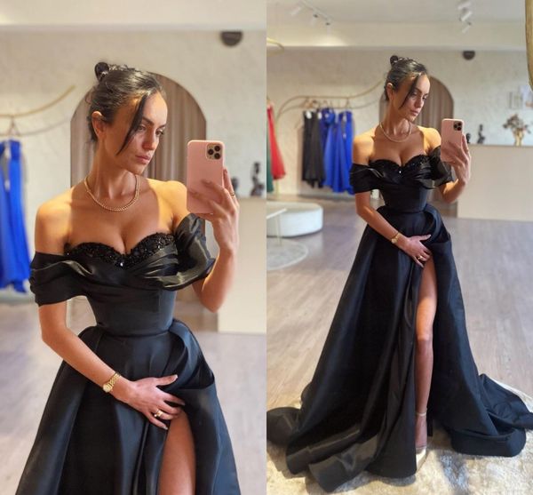 Sexy schwarze A-Linie-Abschlussballkleider, schulterfrei, herzförmig, mit Pailletten, High-Side-Split, bodenlang, Satin-Abendkleider, formelles Kleid, zweite Geburtstagsparty-Kleider