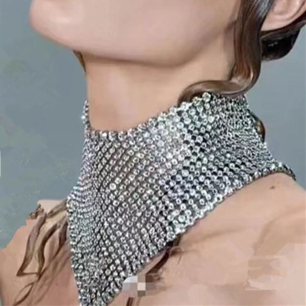 Halskette Neue Mode volles Strassstein Edelsteine große Kragen Halskette für Frauen Schmuck Magnifique TV -Show Girls 'Accessoires