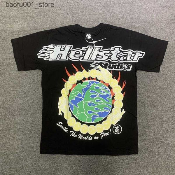 Erkek Tişörtler Hellstar Dios Dünya baskı modaya uygun hip-hop kısa kollu adam kadın tişörtler unisex pamuk üstleri erkekler vintage t-shirtler yaz gevşek tee kaya kıyafetleri q240220