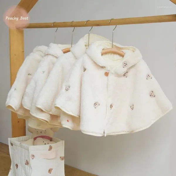 Giubbotti Born Baby Girl Princess Pelliccia ricamata Mantello di peluche Neonato con mantello con cappuccio Cappotto in cotone Abiti invernali 1M-3Y