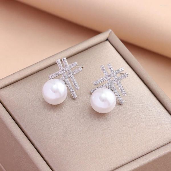 Orecchini a bottone in perla di fiocco di neve zircone placcato oro 18 carati per le donne Commercio all'ingrosso di gioielli in acciaio inossidabile di moda femminile