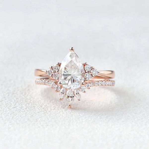 Anelli CxsJeremy Set di anelli di fidanzamento in moissanite con taglio a pera da 1,5 ct, set di anelli di fidanzamento in moissanite da 1,5 ct, con fascia in oro rosa 14 carati, regalo per le donne