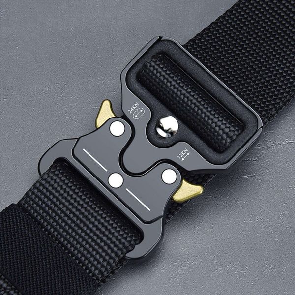 Cintura tattica in metallo nero di alta qualità da caccia all'aperto multifunzionale da combattimento militare da uomo