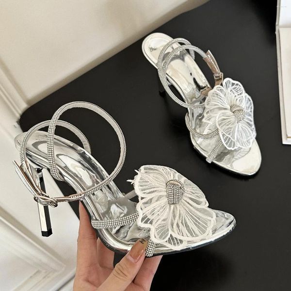 Sandálias 2024 flores sapatos de salto alto mulheres laço branco flor vestido de festa de noiva prata transparente stiletto salto feminino